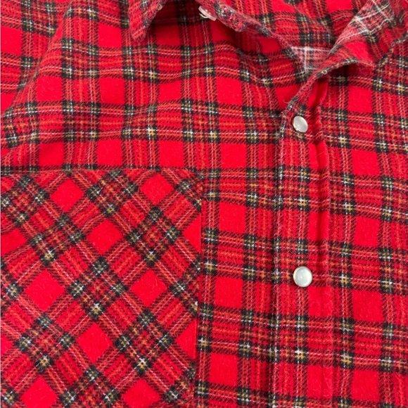 “Haband” Men’s Red and Black Plaid Men's Snap Down Shirt sz: large - Picture 5 of 7
